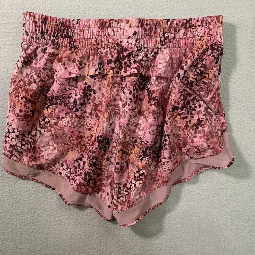 Athleta Mesh Racer Run Mid Rise 4 Short Pink Combo 3X